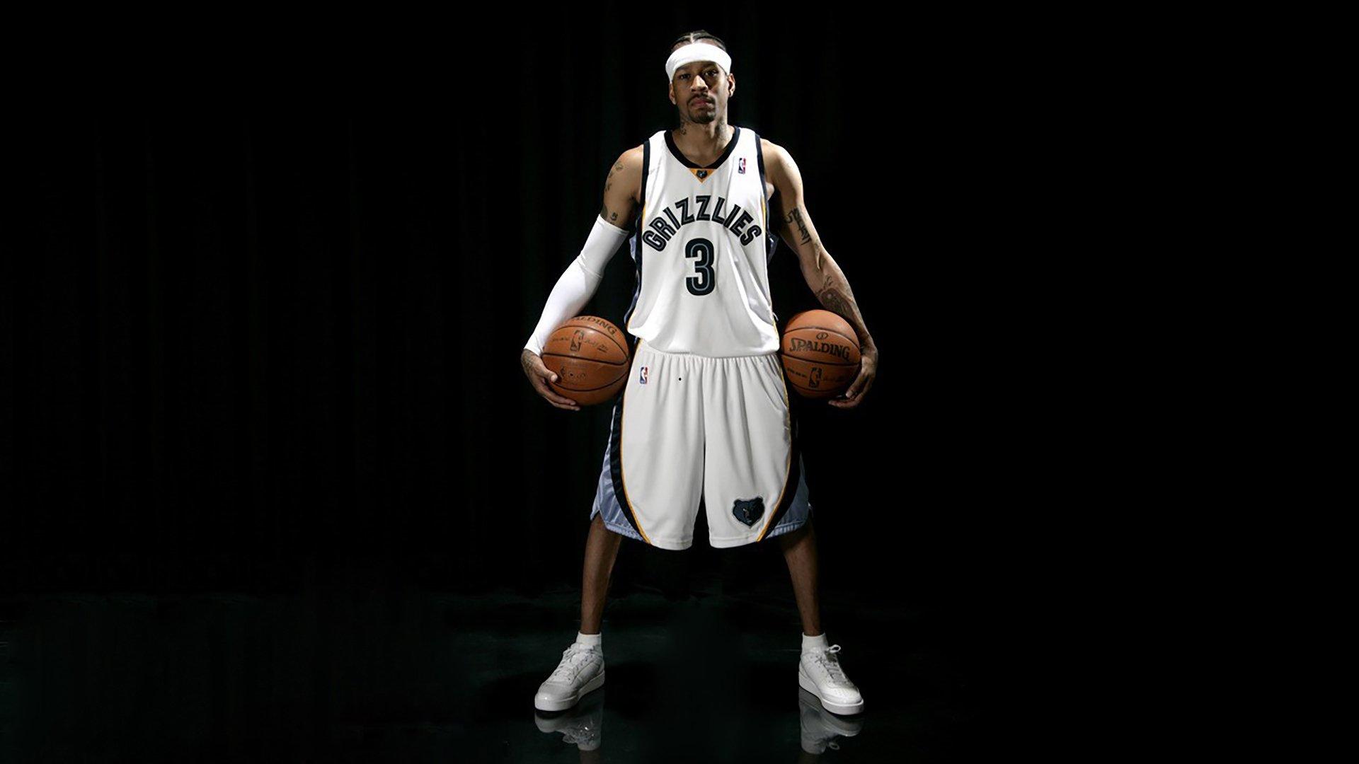 2004年今日经典重映，托马森外脚背吊射，改写AC米兰与巴萨命运之战