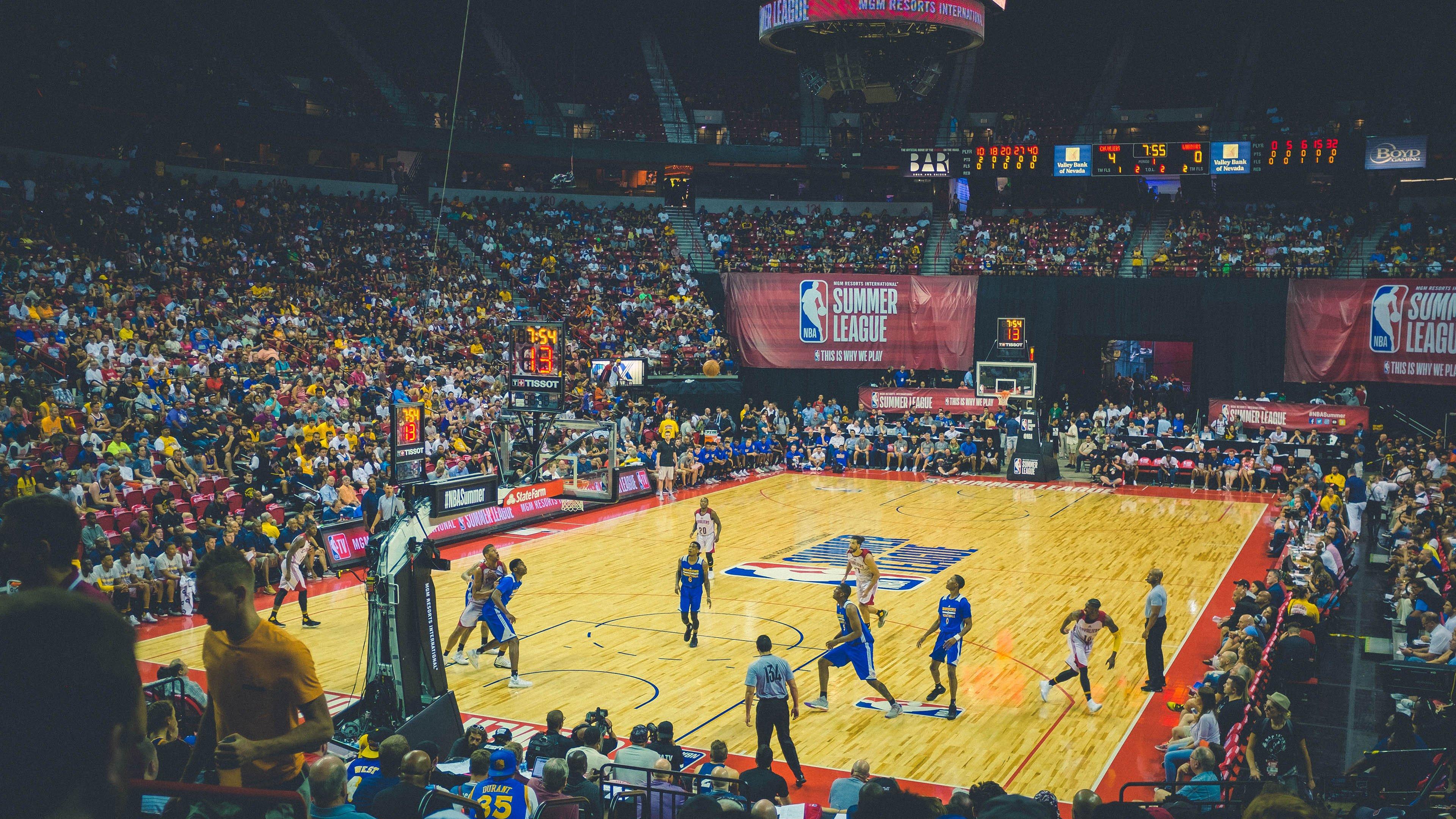 青春风暴难挽败局，巴萨客场惨败拜仁暴露阵容硬伤