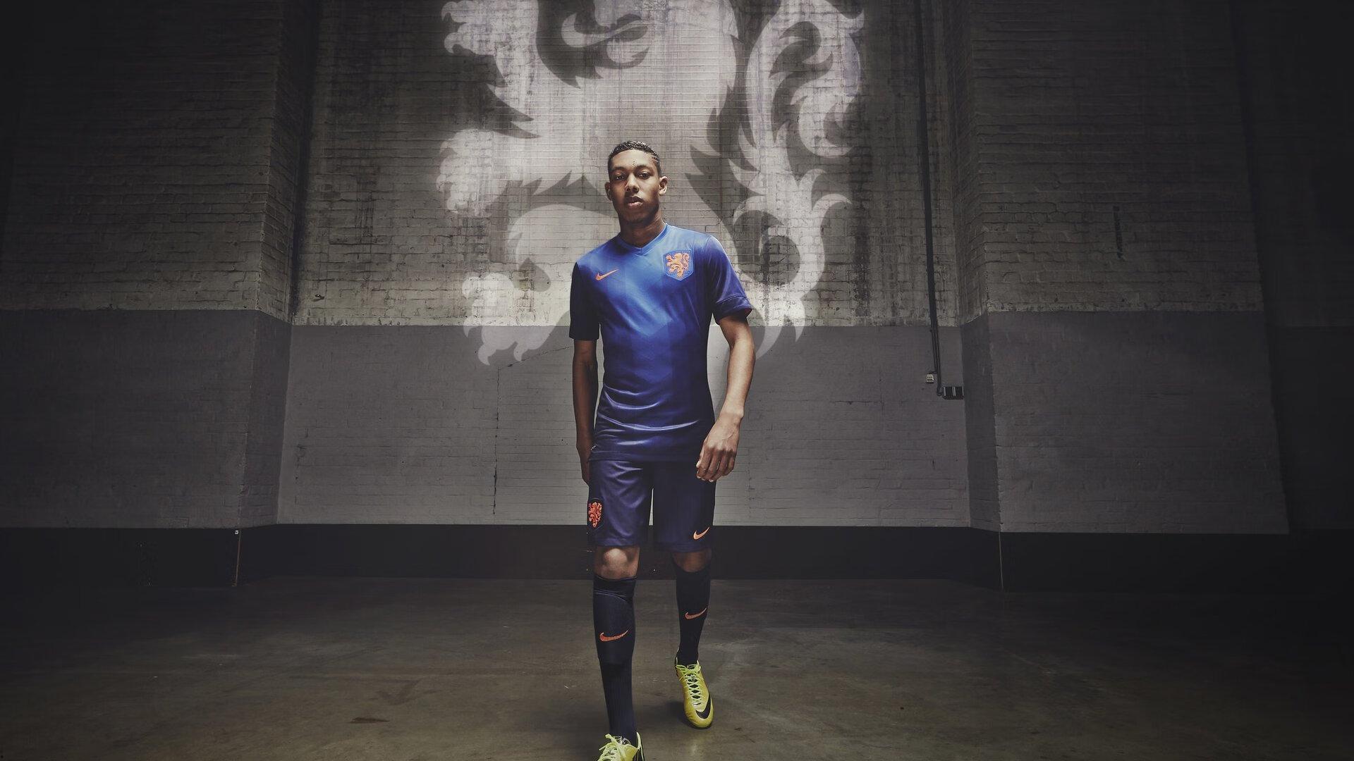 阿宽33岁生日快乐!绿茵传奇迎转折,退役抉择引深思